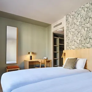 Originals Boutique, Larivaut, Hotel
